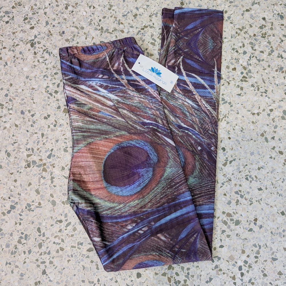NWT Lotus Leggings, Peacock Feather Print